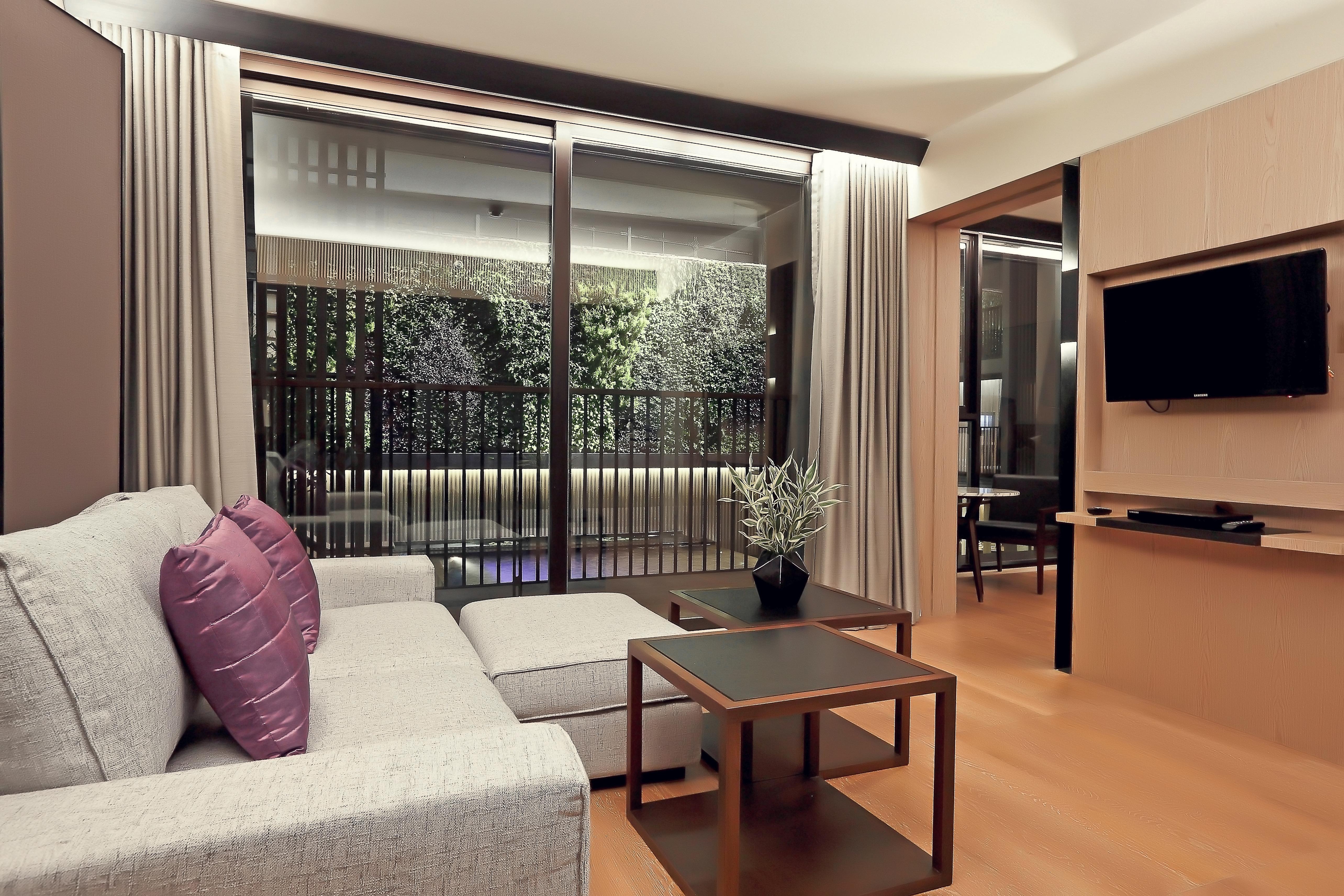 Arcadia Suites Bangkok Bagian luar foto