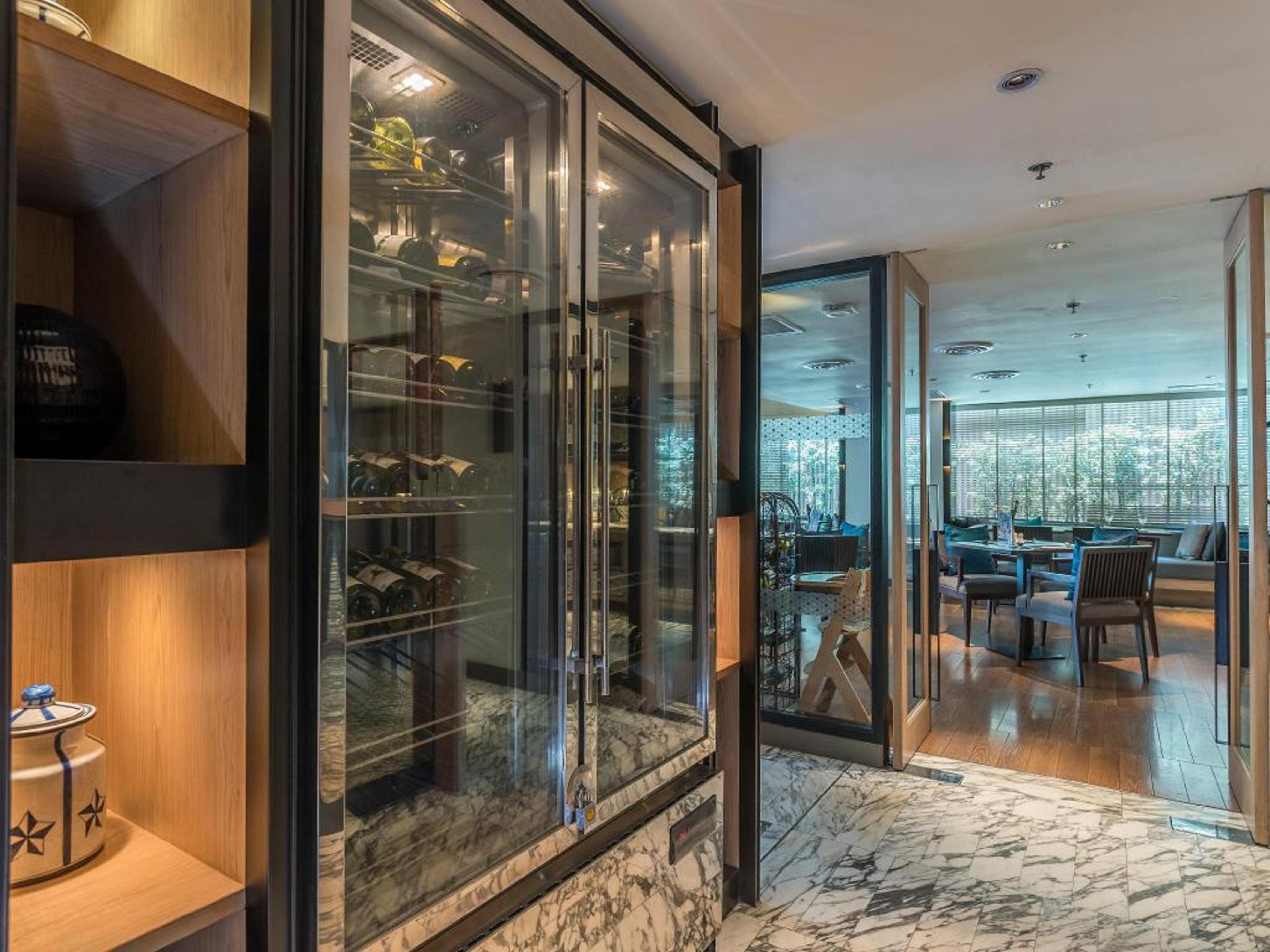 Arcadia Suites Bangkok Bagian luar foto