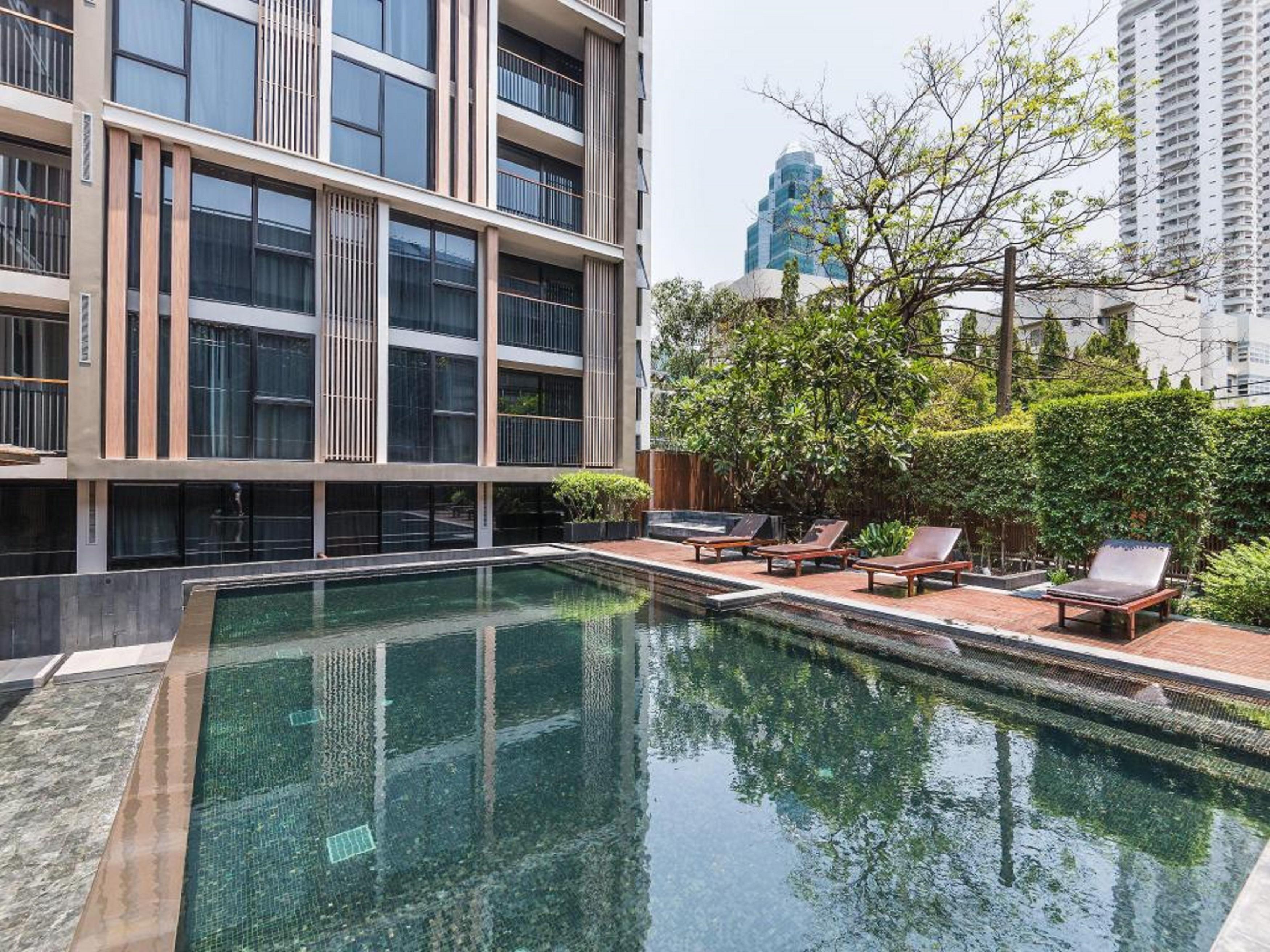 Arcadia Suites Bangkok Bagian luar foto