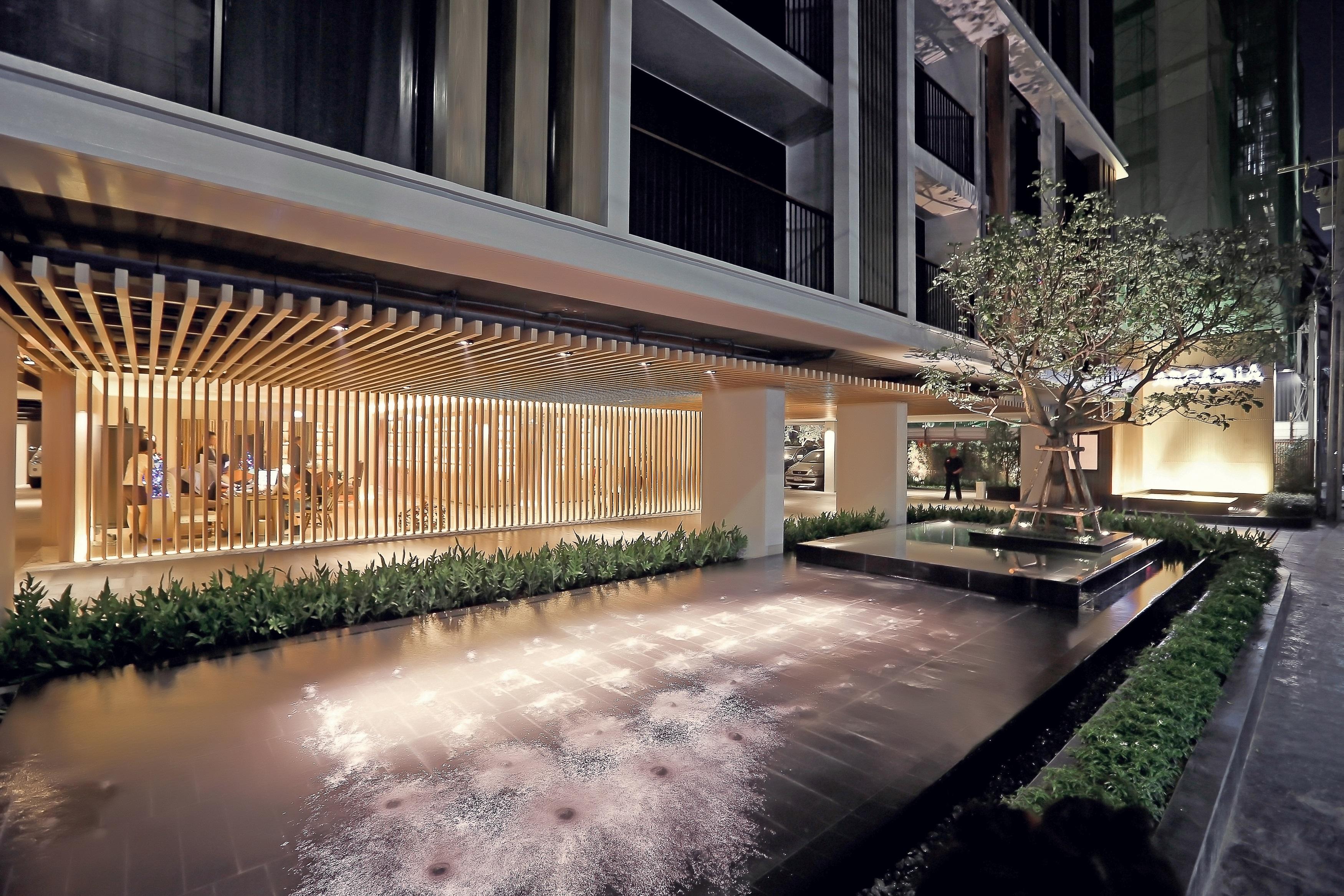 Arcadia Suites Bangkok Bagian luar foto