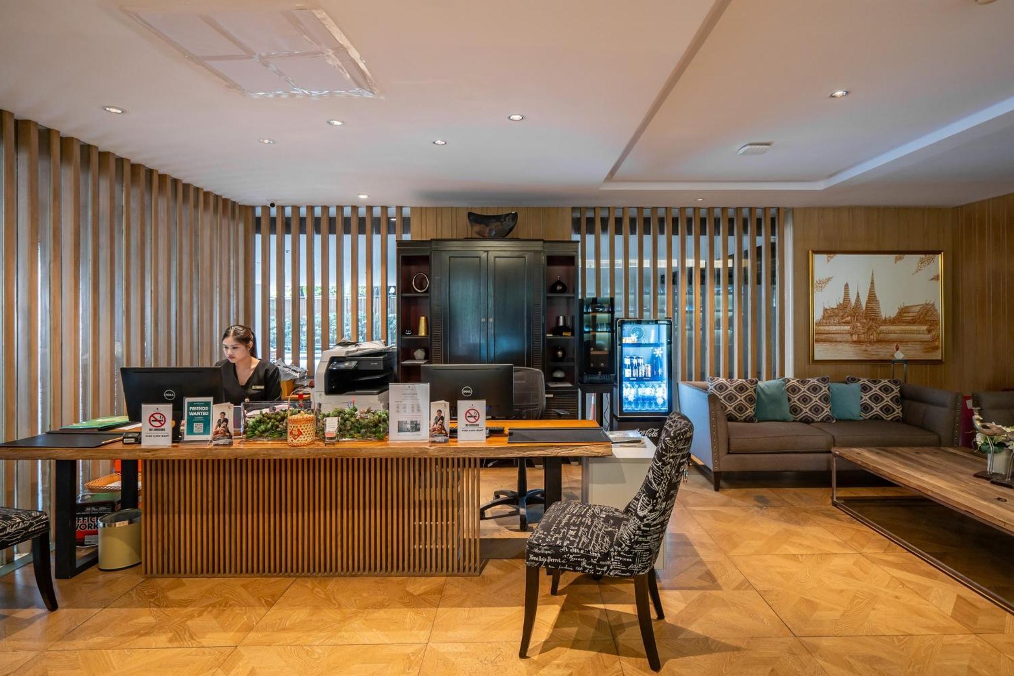 Arcadia Suites Bangkok Bagian luar foto