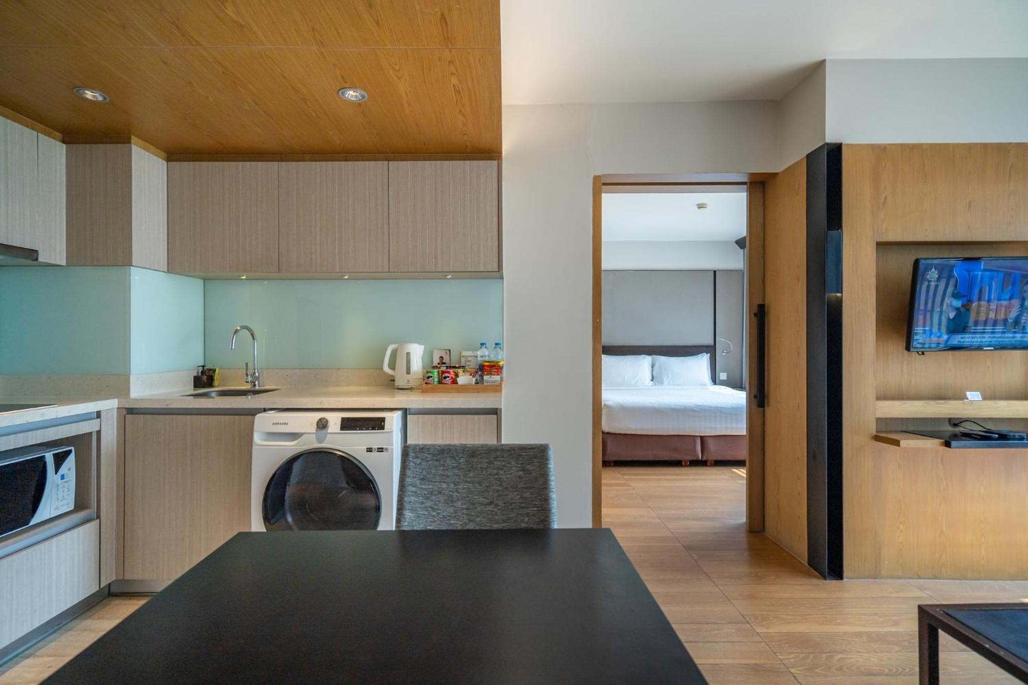 Arcadia Suites Bangkok Bagian luar foto