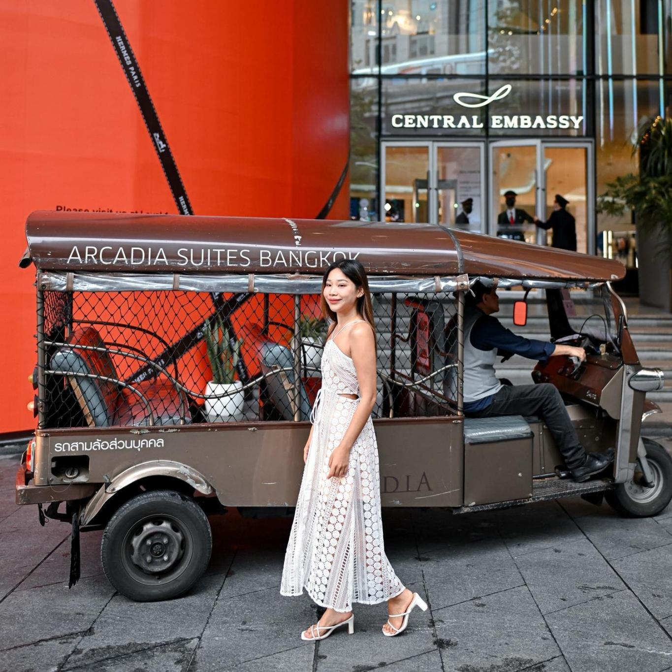 Arcadia Suites Bangkok Bagian luar foto